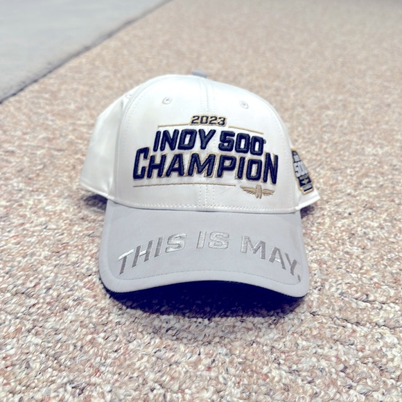 INDY 500 CHAMPION - Picture 1 of 4